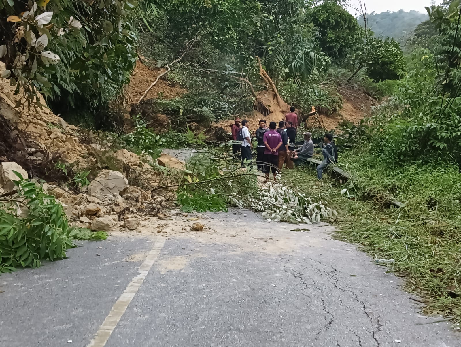 Foto Dampak Gempa Taput