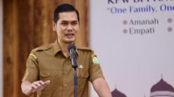 Plt Sekda Aceh, M Nasir Syamaun saat menyampaikan sambutan pada pembukaan Aceh Economic Forum (AEF) 2025 di Aula Teuku Umar Bank Indonesias, Selasa (18/3). (Waspada/Ist)