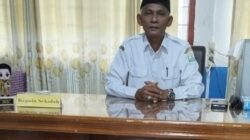 Kepala SMA Negeri 3 Langsa, Rusli, S.Ag, Rabu (19/3). Waspada/dede