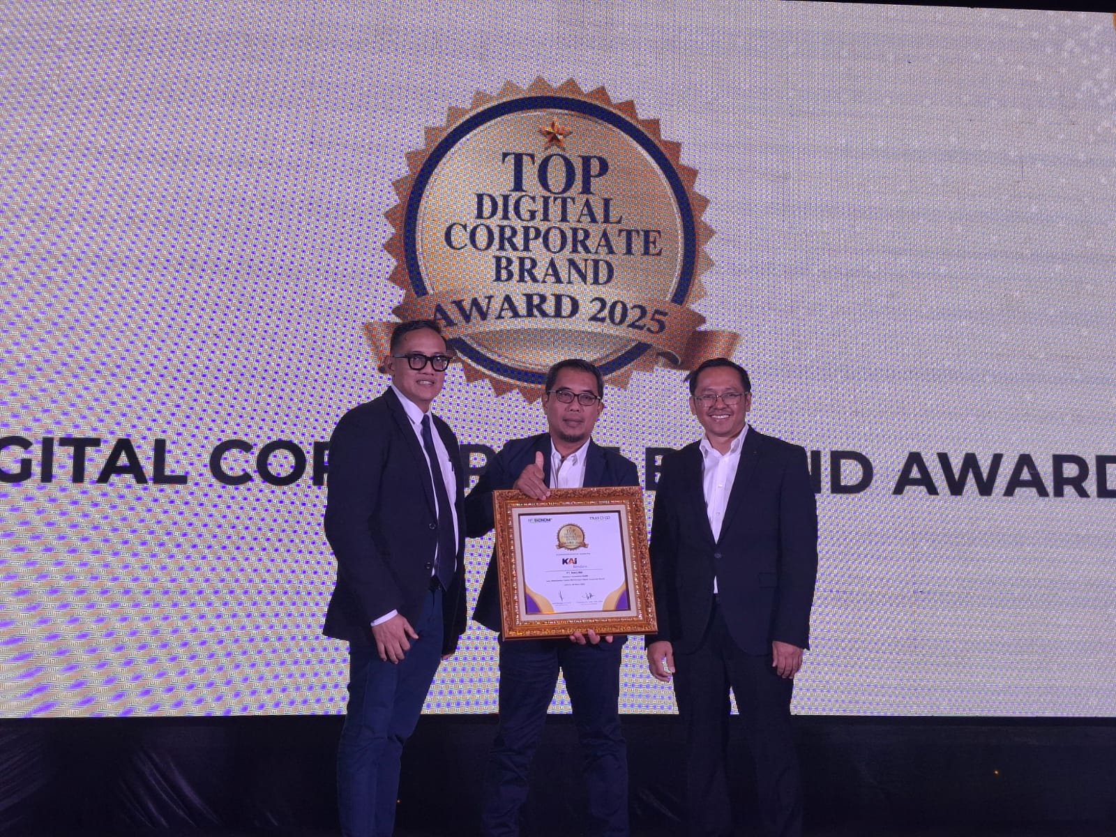 PT Railink Raih Penghargaan 7th Top Digital Corporate Brand Award 2025