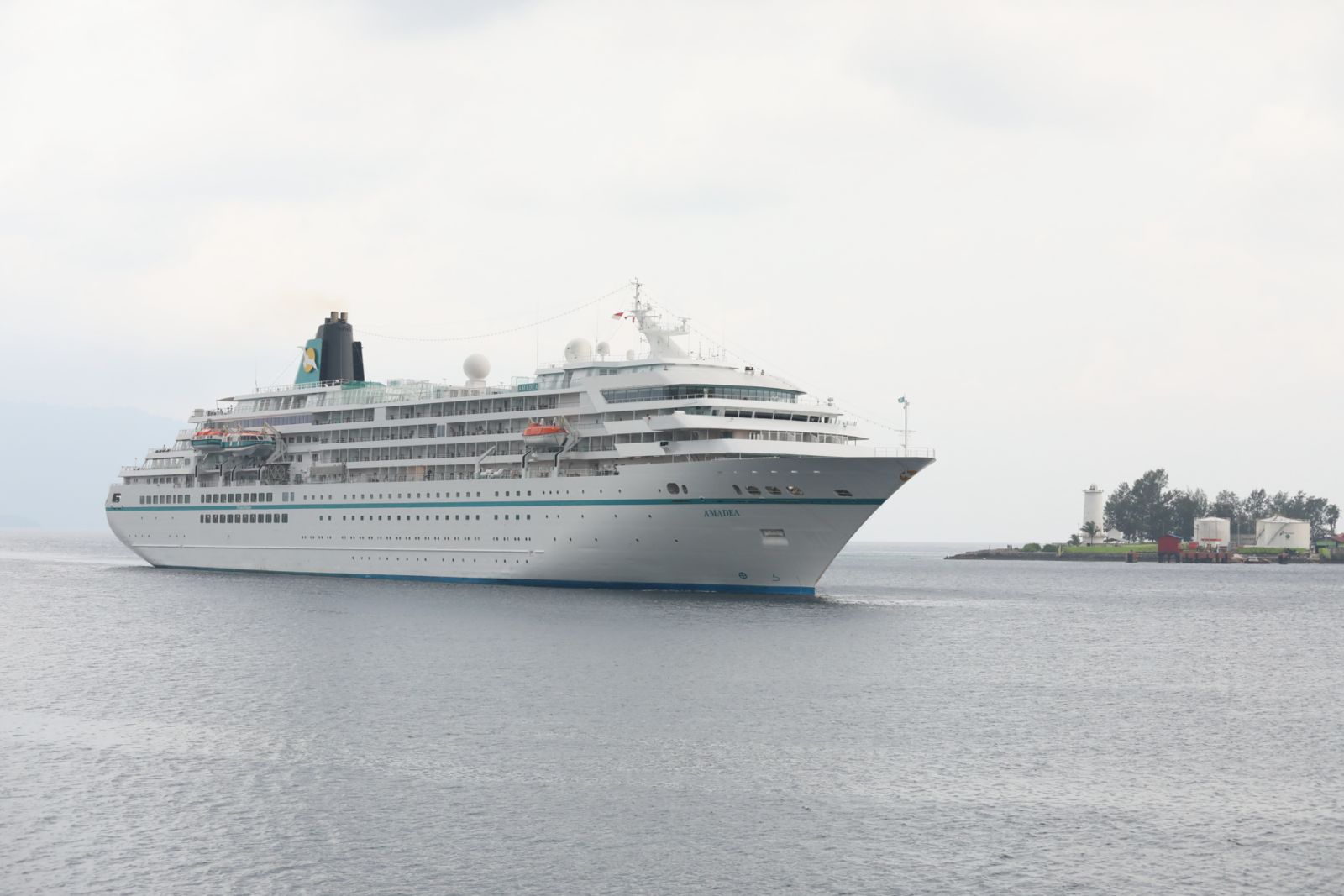 Kapal Pesiar MS. Amadea Singgah Di Teluk Sabang