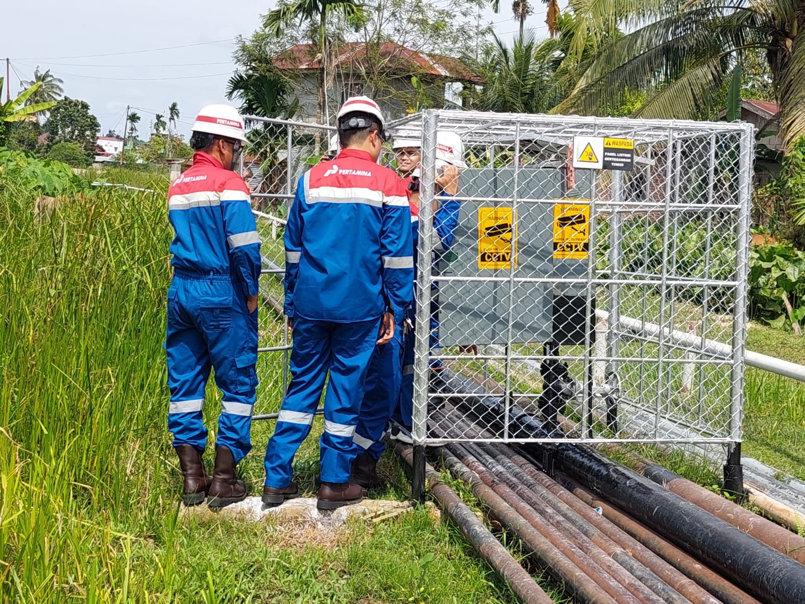 Pengamanan jalur pipa Pertamina EP Rantau kini menggunakan teknologi Finding Oil Losses (FOL). Alat ini mampu memberikan deteksi dini kebocoran minyak. (Waspada/Yusri).