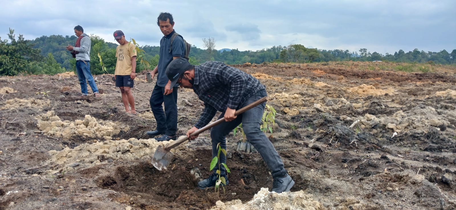 Masyarakat Sitapongan Bersyukur, Jalan Usaha Tani Dan Lahan Pertanian Terbuka