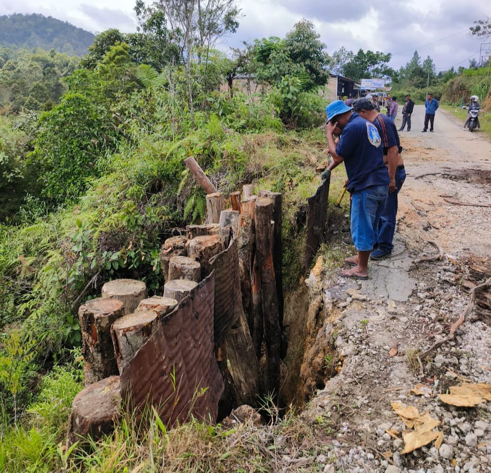 Masyarakat Sitapongan Bersyukur, Jalan Usaha Tani Dan Lahan Pertanian Terbuka