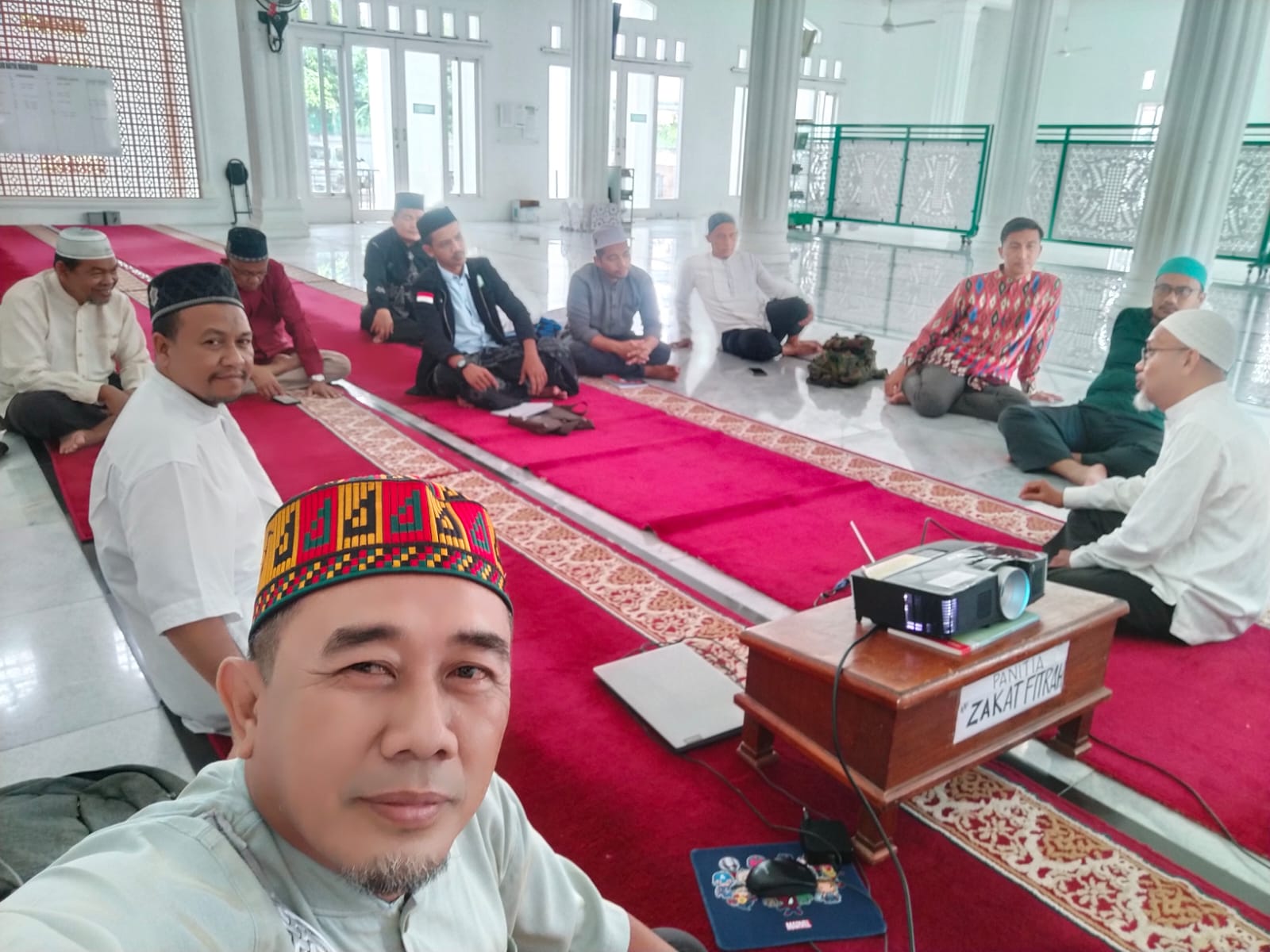 BKM Se-Aceh Besar gelar kursus singkat jurnalis masjid, berlangsung di Masjid Baitul Maqhfirah, Peukan Bada, Aceh Besar, Sabtu (22/03/25).(Waspada/T.Mansursyah)