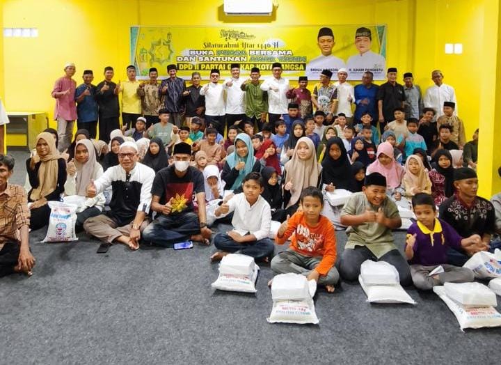 Jelang Idul Fitri, H Ilham Pangestu Santuni 100 Anak Yatim