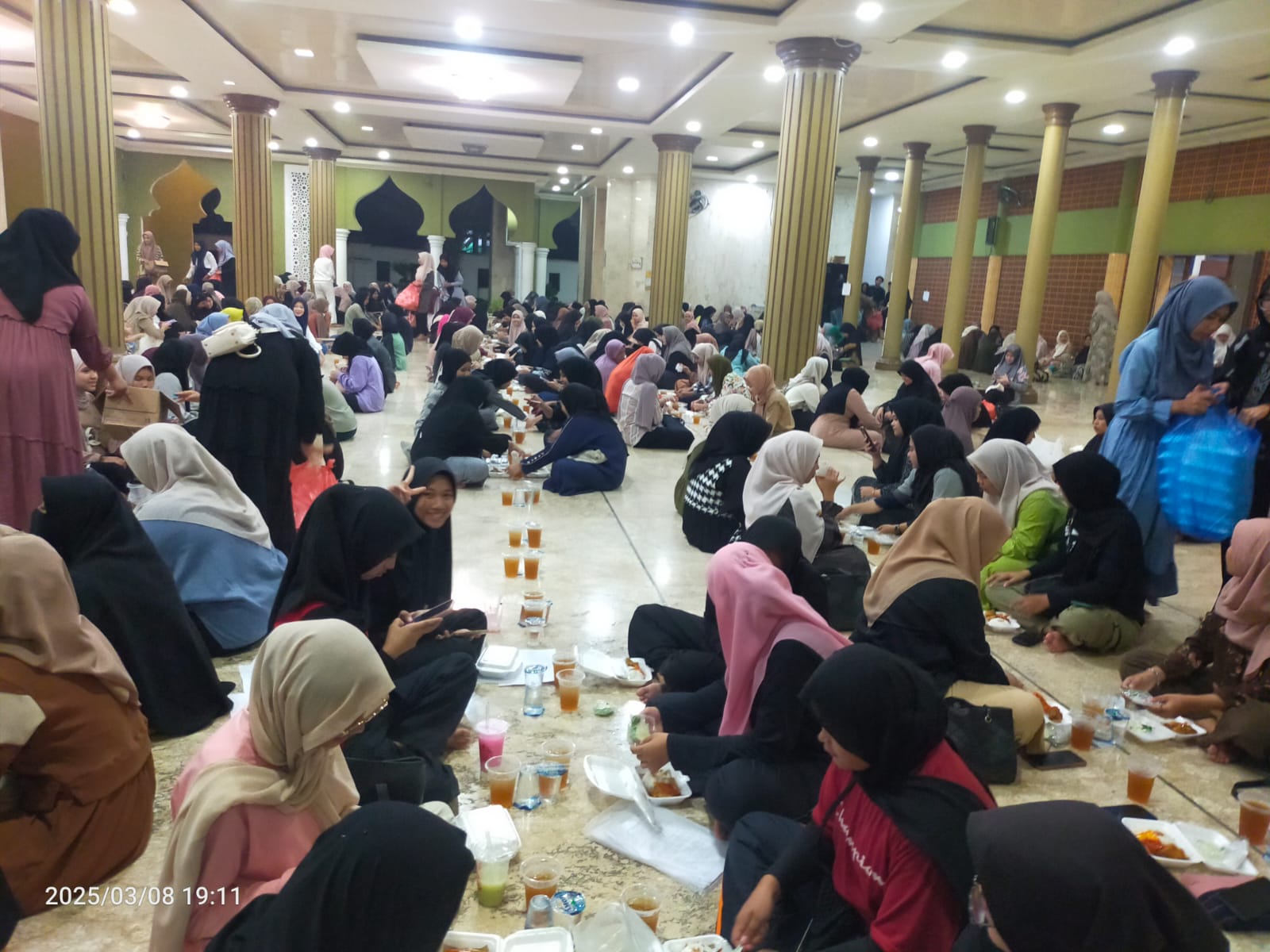 Tebar Kebaikan Di Bulan Ramadhan, Unimed Rutin Buka Puasa Bersama