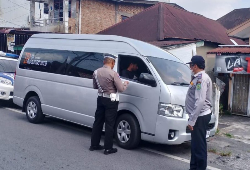 Dit Lantas Polda Sumut Tindak Angkutan Umum Plat Hitam