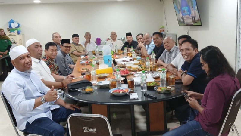 Indahnya Kebersamaan Pengurus BKM Masjid Agung Medan : Bersatu Dalam Silaturahmi Ramadan