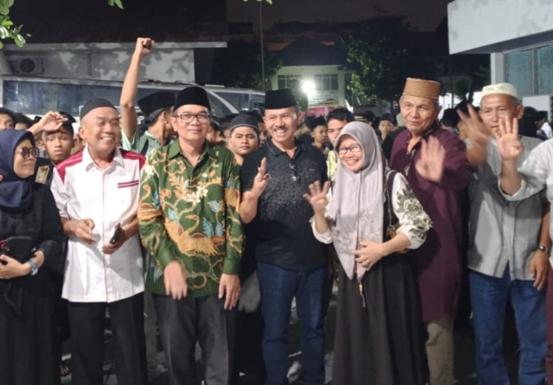 Anggota DPR RI Komisi XIII Buka Puasa Bersama Di SMK Negeri 4 Medan